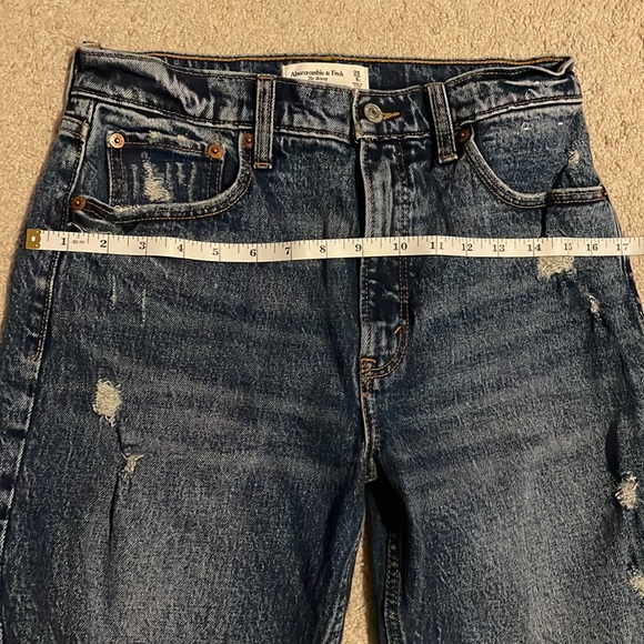 Abercrombie High Rise Skinny Jeans. NEW NEVER WORN. No tags. Size 28 Short. - Picture 5 of 5